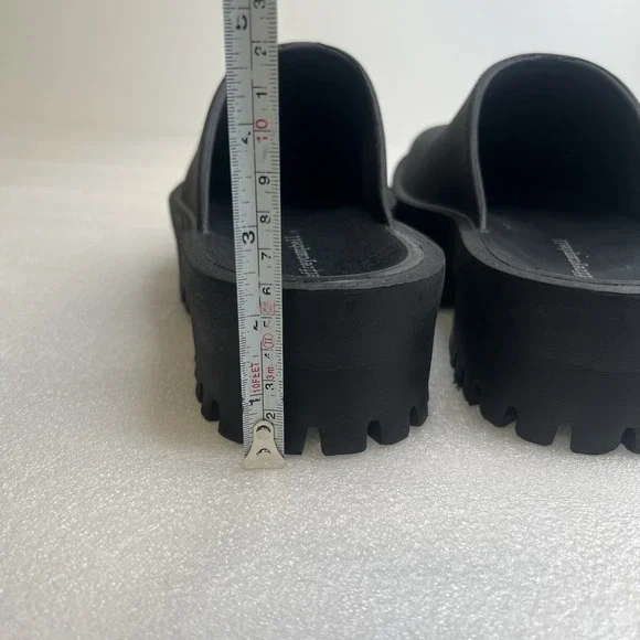 JEFFREY CAMPBELL Bae Clogg Black Lug Sole Platform Slip On Clogs Mules Size 6 - Picture 8 of 13
